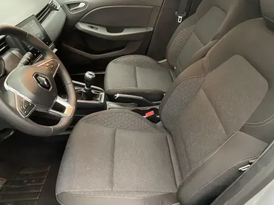 RENAULT CLIO V - voiture d'occasion - Photo 17