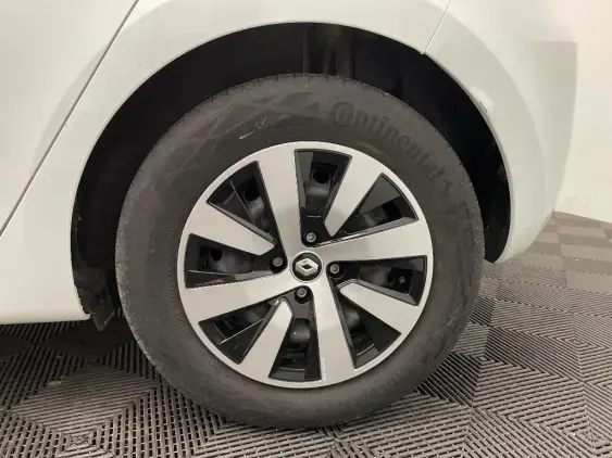 RENAULT CLIO V - voiture d'occasion - Photo 23