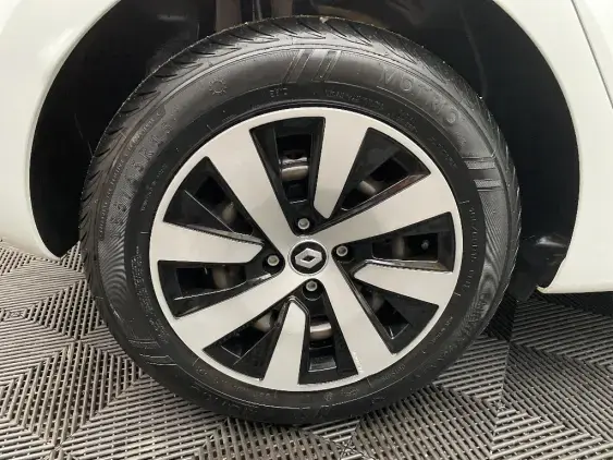 RENAULT CLIO V - voiture d'occasion - Photo 23