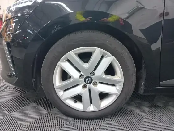 RENAULT CLIO V - voiture d'occasion - Photo 22