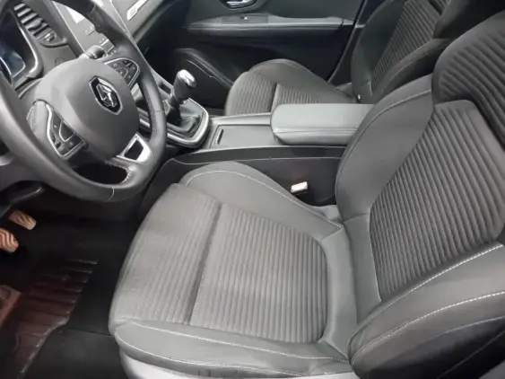 RENAULT SCENIC IV - voiture d'occasion - Photo 18