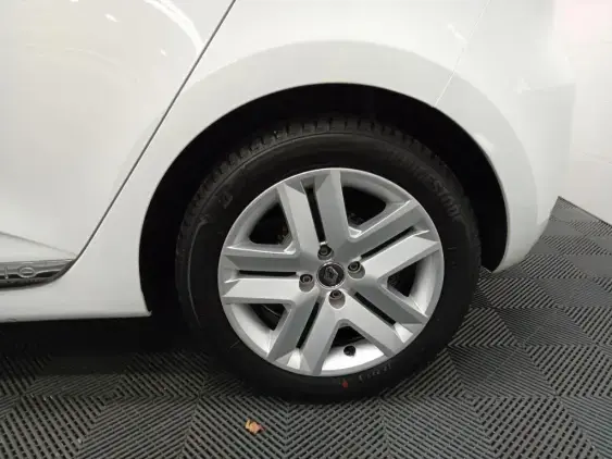 RENAULT CLIO V - voiture d'occasion - Photo 24