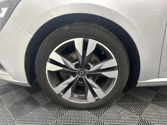 RENAULT MEGANE IV - voiture d'occasion - Photo 22