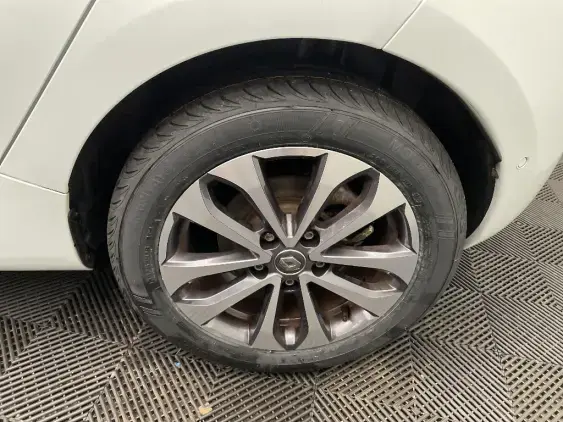 RENAULT ZOE - voiture d'occasion - Photo 24