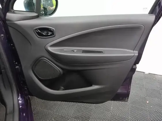 RENAULT ZOE - voiture d'occasion - Photo 19