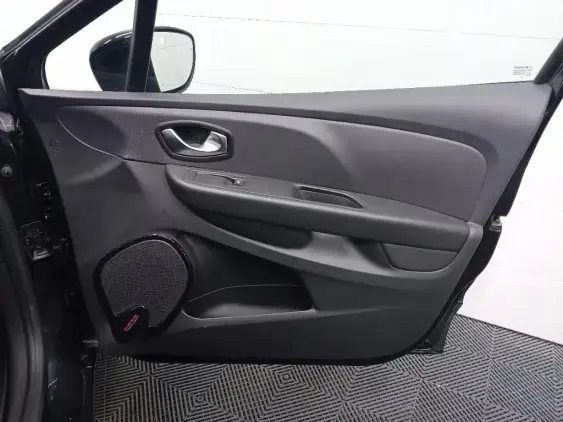 RENAULT CLIO IV - voiture d'occasion - Photo 20