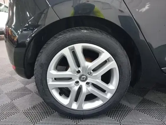 RENAULT CLIO IV - voiture d'occasion - Photo 25