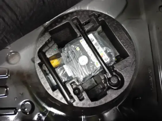 RENAULT ZOE - voiture d'occasion - Photo 16