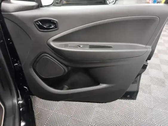 RENAULT ZOE - voiture d'occasion - Photo 19