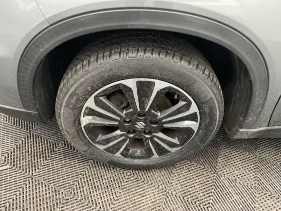 SUZUKI VITARA IV - voiture d'occasion - Photo 22