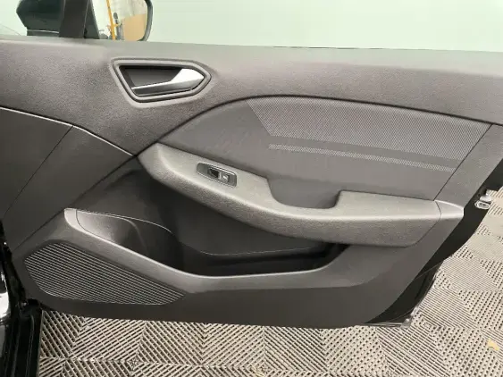 RENAULT CLIO V - voiture d'occasion - Photo 20