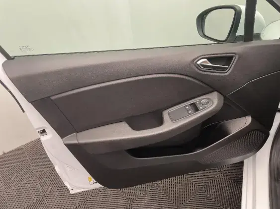 RENAULT CLIO V - voiture d'occasion - Photo 19