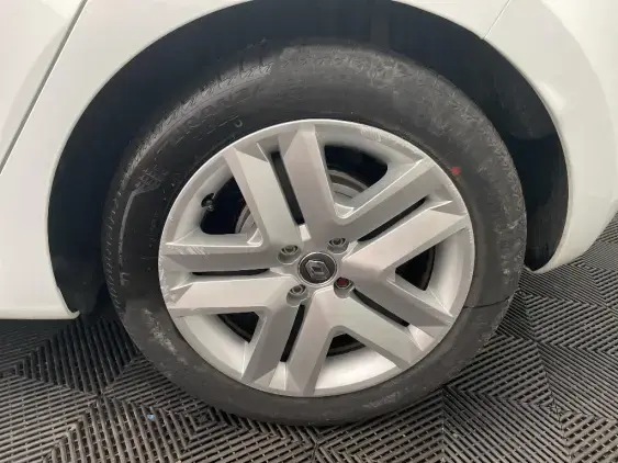 RENAULT CLIO V - voiture d'occasion - Photo 24