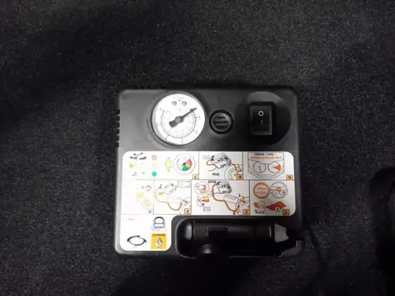 RENAULT MEGANE V - voiture d'occasion - Photo 17