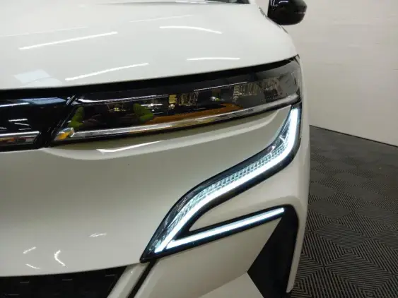 RENAULT MEGANE V - voiture d'occasion - Photo 22