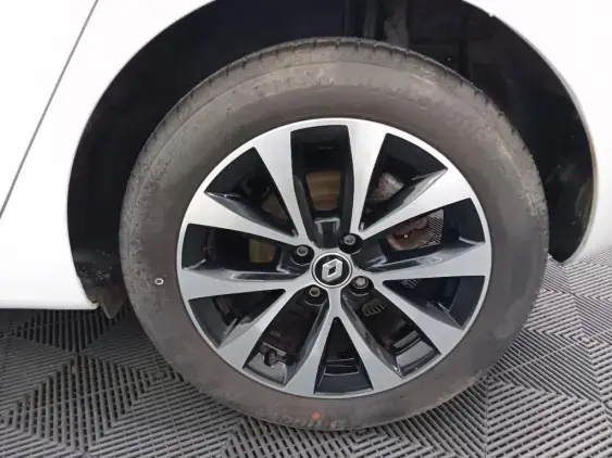 RENAULT CLIO V - voiture d'occasion - Photo 24