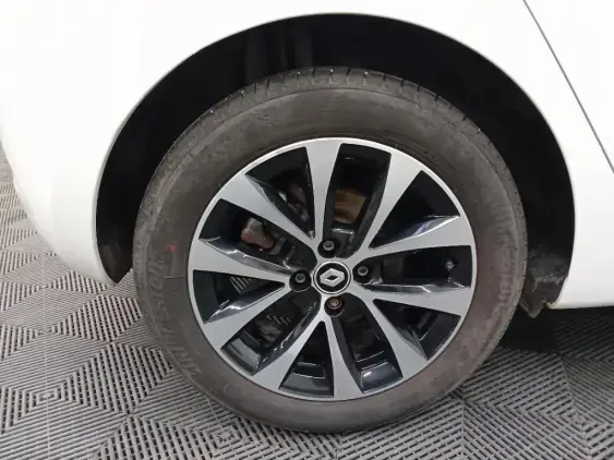 RENAULT CLIO V - voiture d'occasion - Photo 25