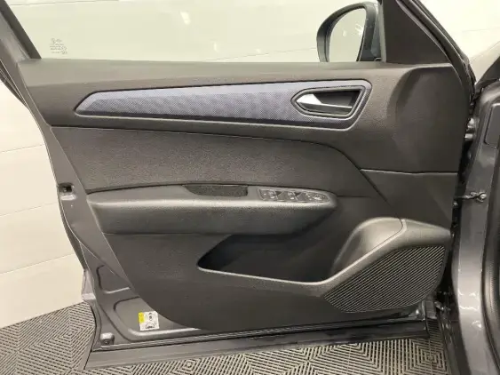 RENAULT ARKANA - voiture d'occasion - Photo 19