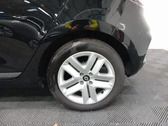 RENAULT CLIO V - voiture d'occasion - Photo 24