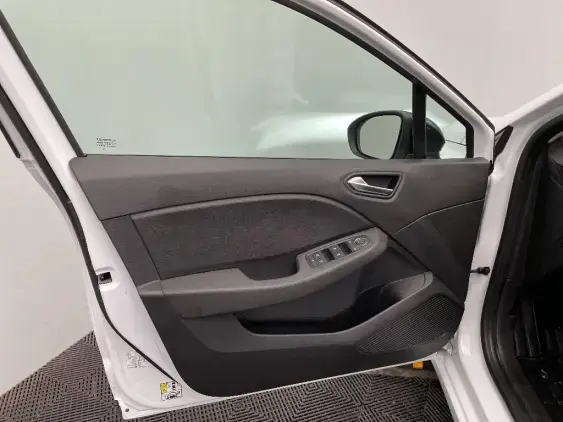 RENAULT CLIO V - voiture d'occasion - Photo 19