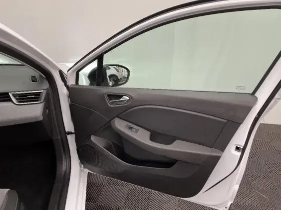 RENAULT CLIO V - voiture d'occasion - Photo 20