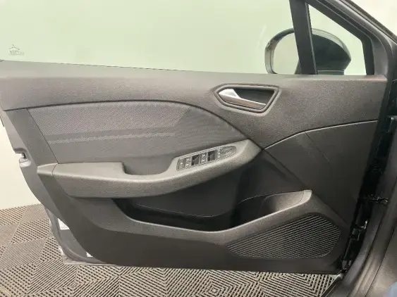 RENAULT CLIO V - voiture d'occasion - Photo 19