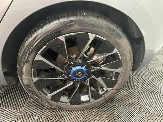 RENAULT CLIO V - voiture d'occasion - Photo 24