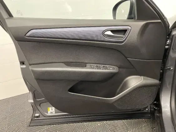 RENAULT ARKANA - voiture d'occasion - Photo 19