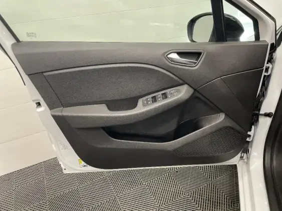 RENAULT CLIO V - voiture d'occasion - Photo 19