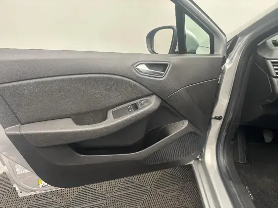 RENAULT CLIO V - voiture d'occasion - Photo 18