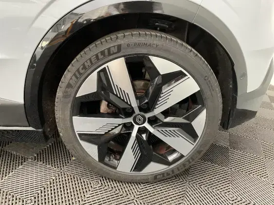 RENAULT MEGANE V - voiture d'occasion - Photo 24