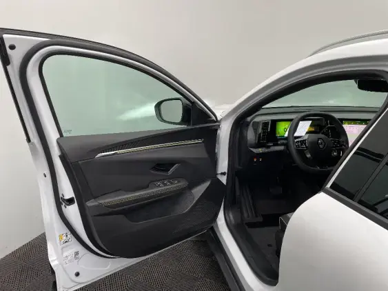 RENAULT SCENIC V ELECTRIQUE - voiture d'occasion - Photo 19