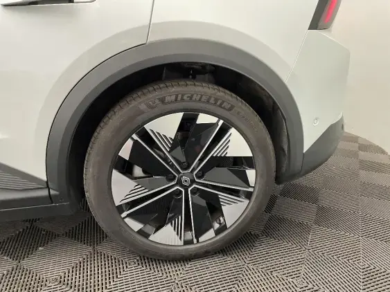 RENAULT SCENIC V ELECTRIQUE - voiture d'occasion - Photo 24