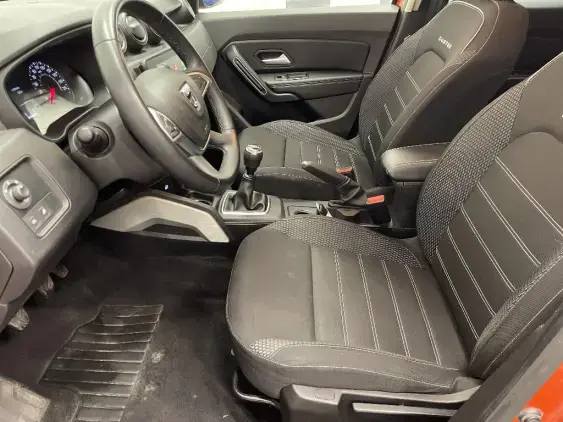 DACIA DUSTER II - voiture d'occasion - Photo 18