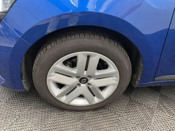 RENAULT CLIO V - voiture d'occasion - Photo 22