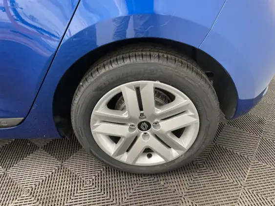 RENAULT CLIO V - voiture d'occasion - Photo 23