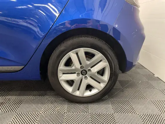 RENAULT CLIO V - voiture d'occasion - Photo 24