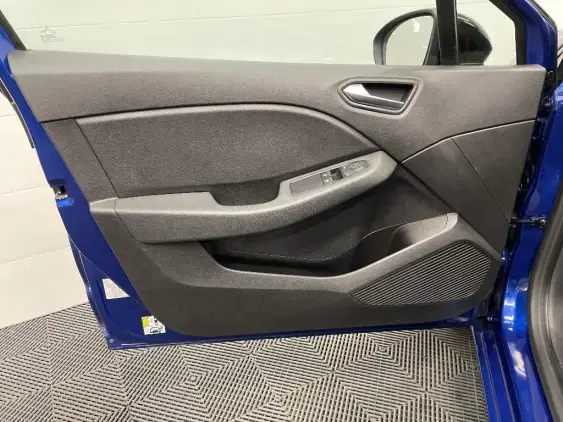 RENAULT CLIO V - voiture d'occasion - Photo 19