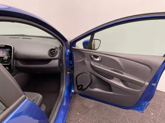 RENAULT CLIO IV - voiture d'occasion - Photo 20