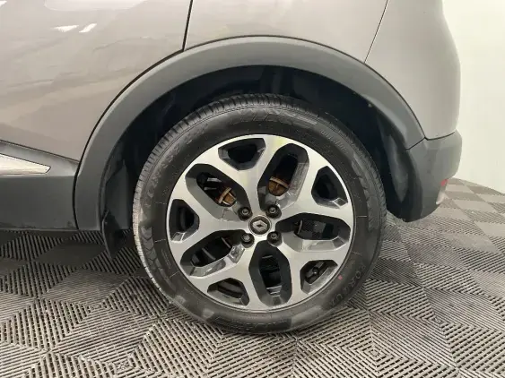 RENAULT CAPTUR - voiture d'occasion - Photo 23