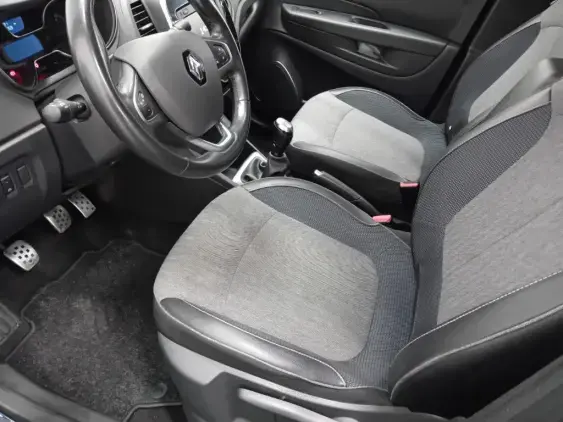 RENAULT CAPTUR - voiture d'occasion - Photo 18