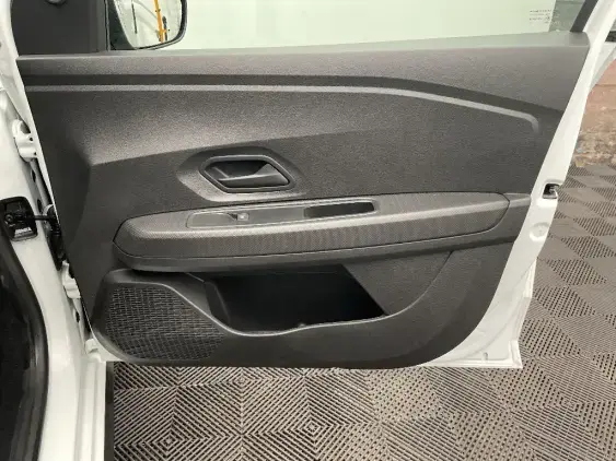 DACIA SANDERO III - voiture d'occasion - Photo 19