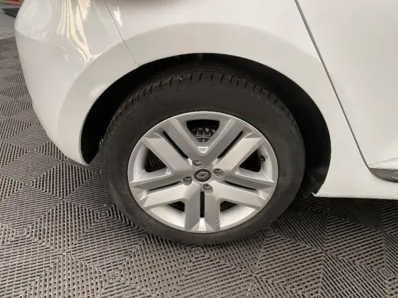 RENAULT CLIO V - voiture d'occasion - Photo 24