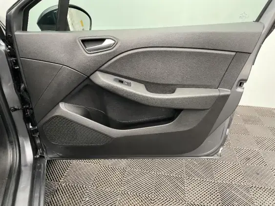 RENAULT CLIO V - voiture d'occasion - Photo 20