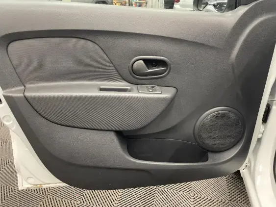 DACIA SANDERO II - voiture d'occasion - Photo 18