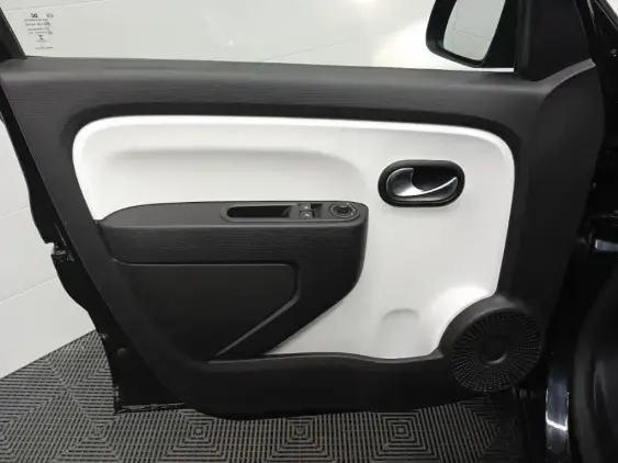 RENAULT TWINGO ELECTRIQUE III - voiture d'occasion - Photo 18