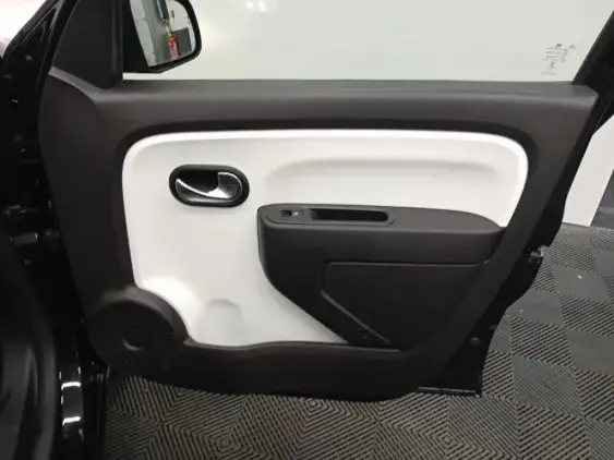 RENAULT TWINGO ELECTRIQUE III - voiture d'occasion - Photo 19