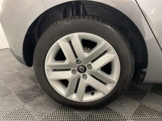 RENAULT CLIO V - voiture d'occasion - Photo 25