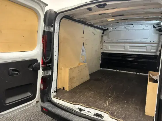 RENAULT TRAFIC FG III - voiture d'occasion - Photo 14