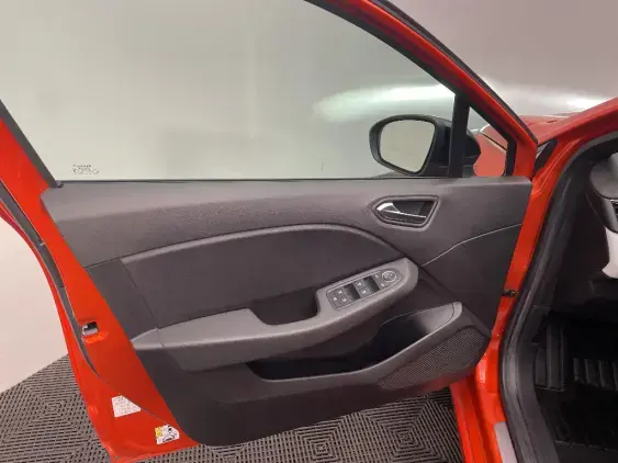 RENAULT CLIO V - voiture d'occasion - Photo 19